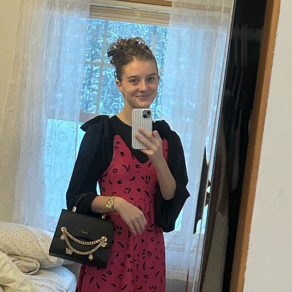 Heyyy! I'm Emma!